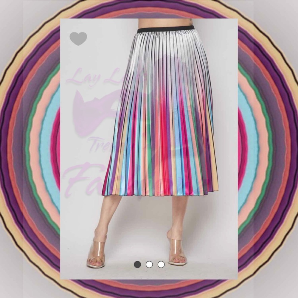 Love on Skirt- RAINBOW - Picture 4 of 4